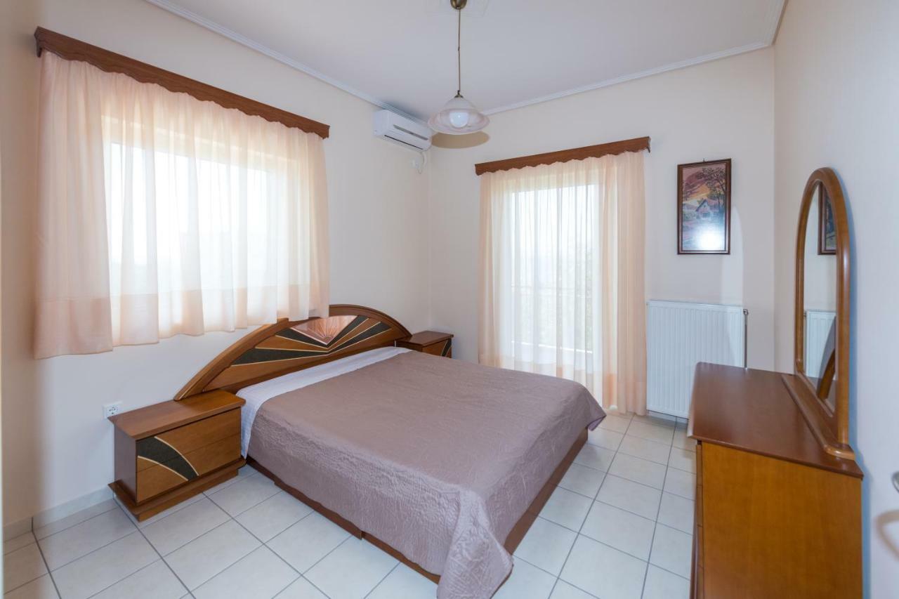 Vithos Apartment Kalamata Bagian luar foto