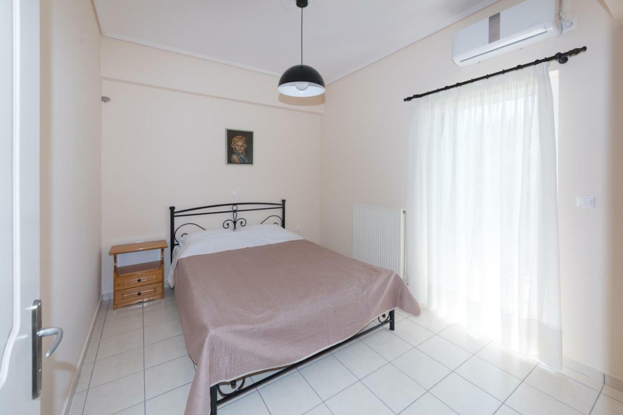 Vithos Apartment Kalamata Bagian luar foto