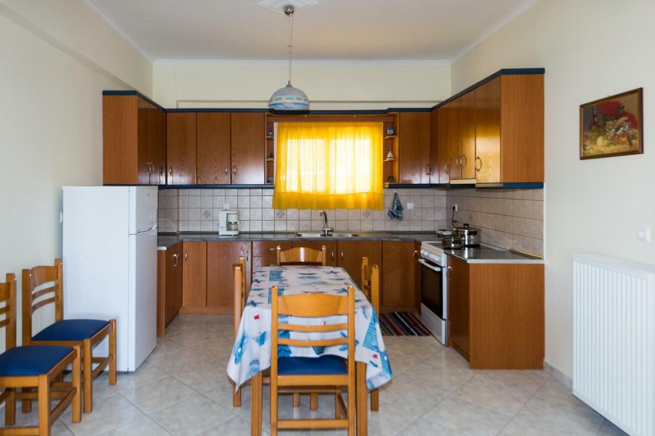 Vithos Apartment Kalamata Bagian luar foto